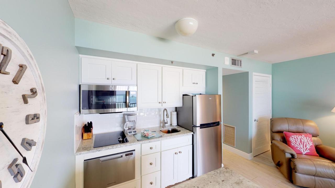 Recently Renovated Beachfront Gem In Paradise! Marco Island Exterior foto
